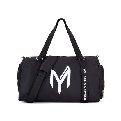 The perfect gym bag exists. Myticos gym bag with shoes pocket with water proof material, ideal for wt clothes and dirty shoes, phone pocket out and phone pocket in, bottle and whey protein elastic pocket out, removable handle for side use, fixed handle for shoulder use. 