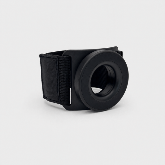 Myticos magnetic holder - front three-quarter studio view